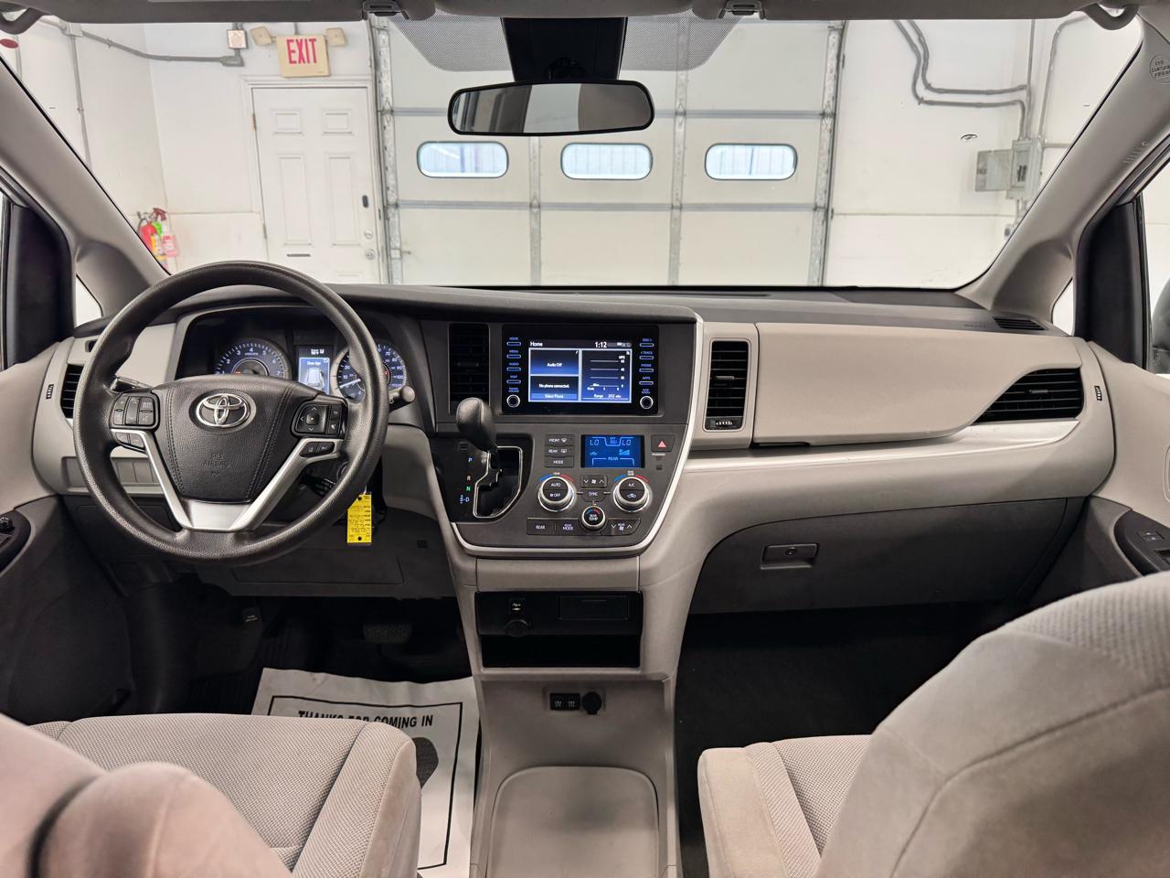 Toyota Sienna L FWD 7-Passenger (Natl) 2020
