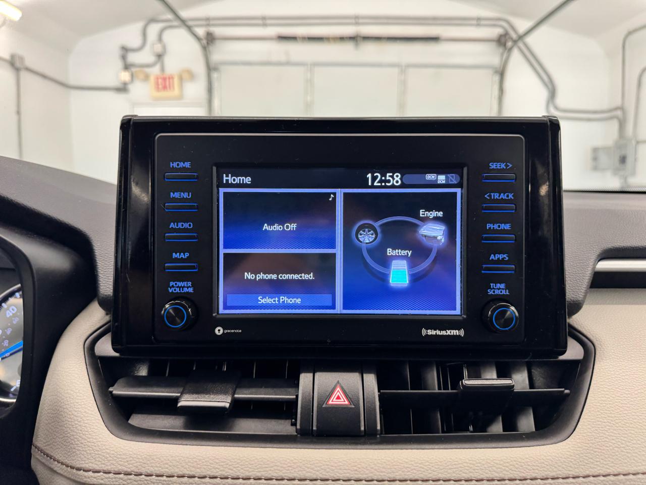 Toyota RAV4 Hybrid XLE AWD (Natl) 2021