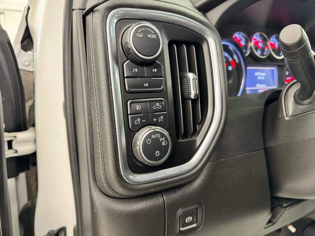 Chevrolet Silverado 2500HD 4WD Crew Cab 159" LT 2023