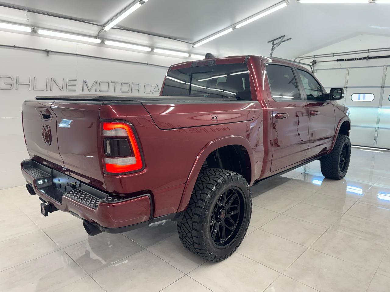 RAM 1500 Limited 4x4 Crew Cab 5'7" Box 2022