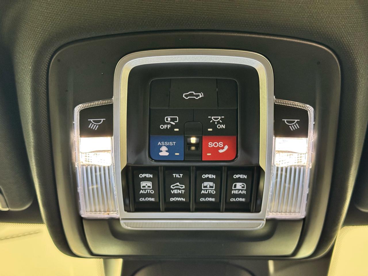 RAM 1500 Limited 4x4 Crew Cab 5'7" Box 2022