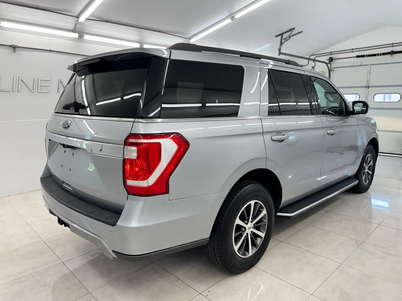 Ford Expedition XLT 4x2 2021