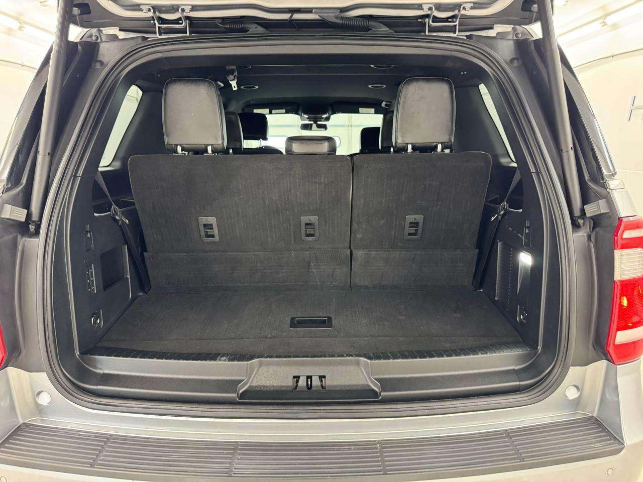 Ford Expedition XLT 4x2 2021