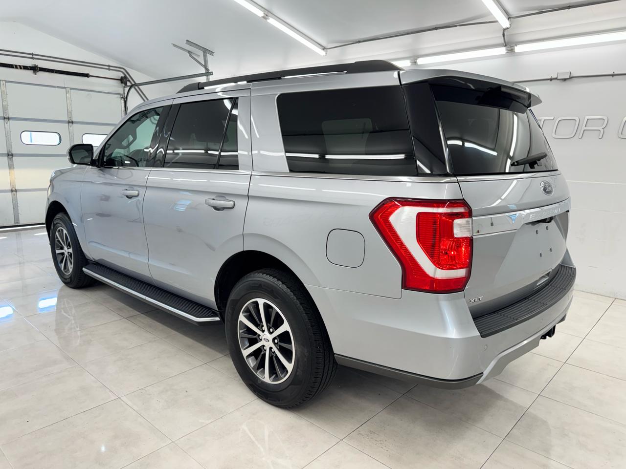 Ford Expedition XLT 4x2 2021