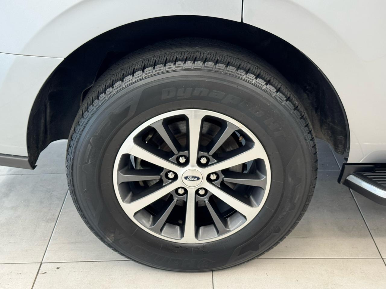 Ford Expedition XLT 4x2 2021