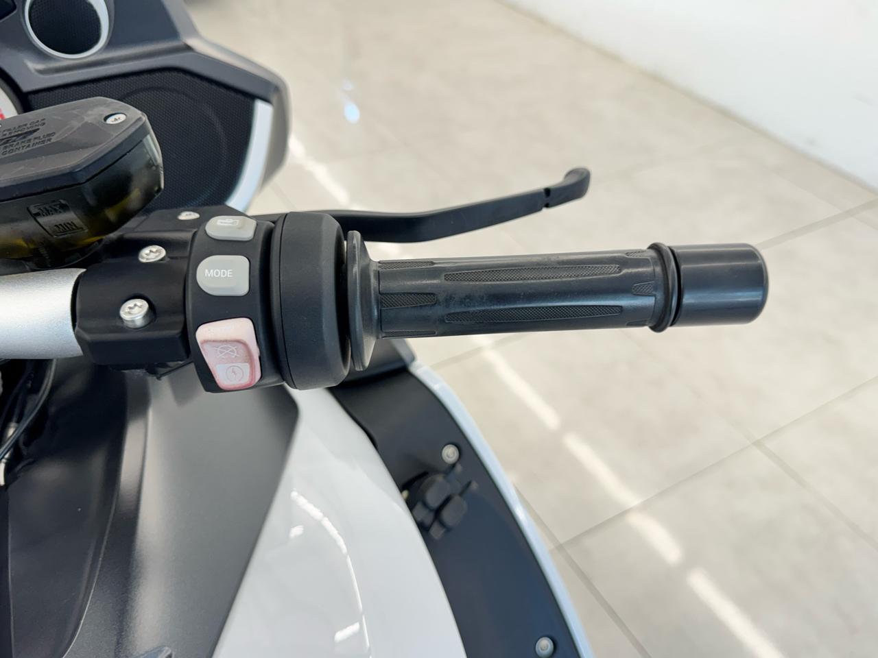 BMW K1600 GT  2016