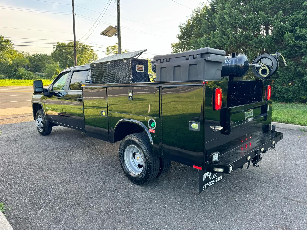 Chevrolet Silverado 3500HD CC 4WD Crew Cab 177" WB, 60" CA Work Truck 2024