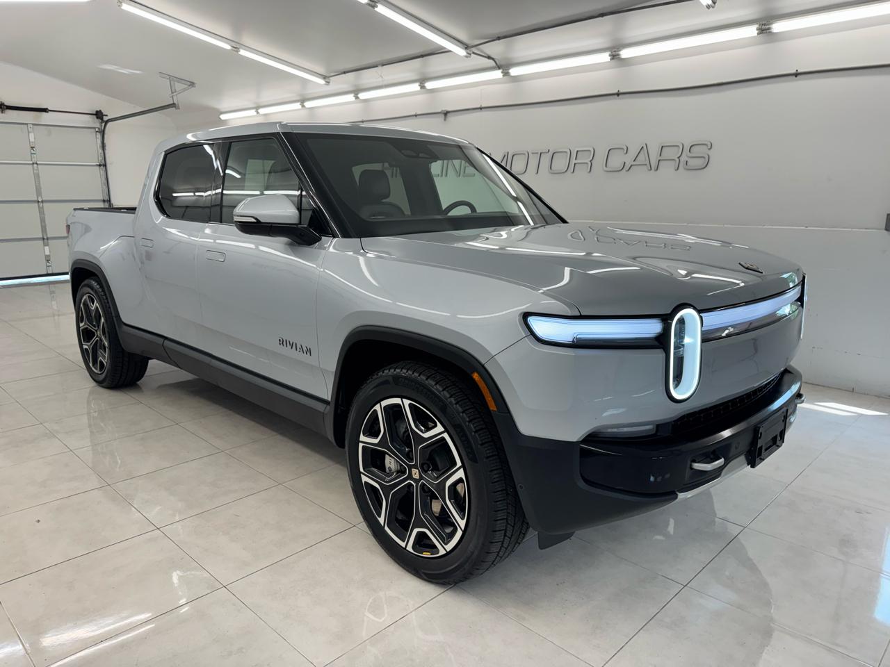 Rivian R1T Adventure Dual-Motor Max Pack 2025