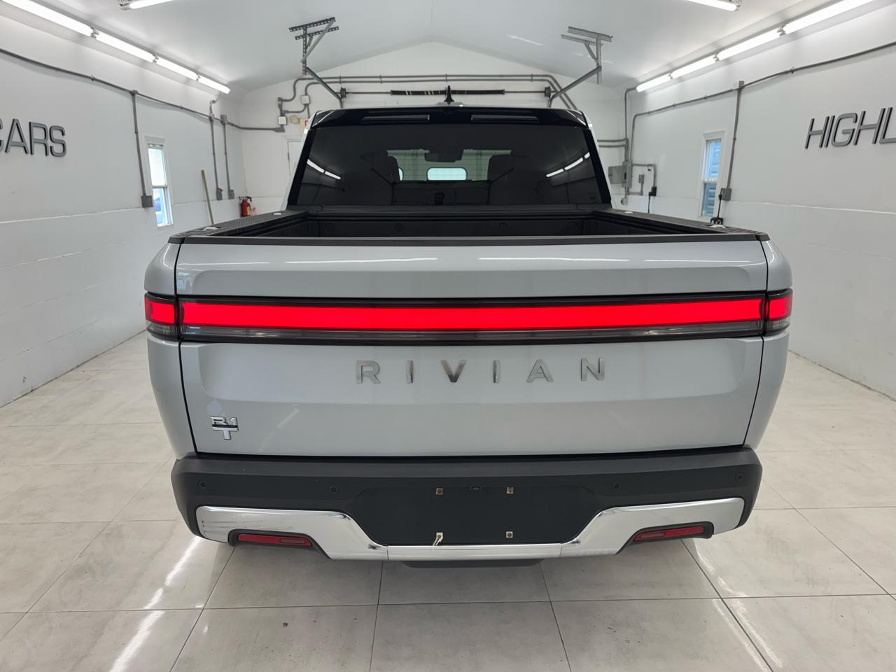 Rivian R1T Adventure Dual-Motor Max Pack 2025