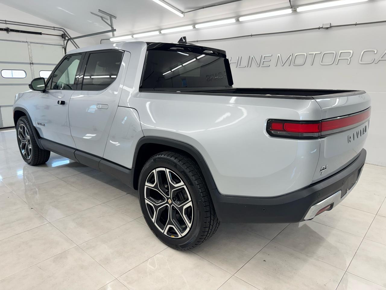Rivian R1T Adventure Dual-Motor Max Pack 2025