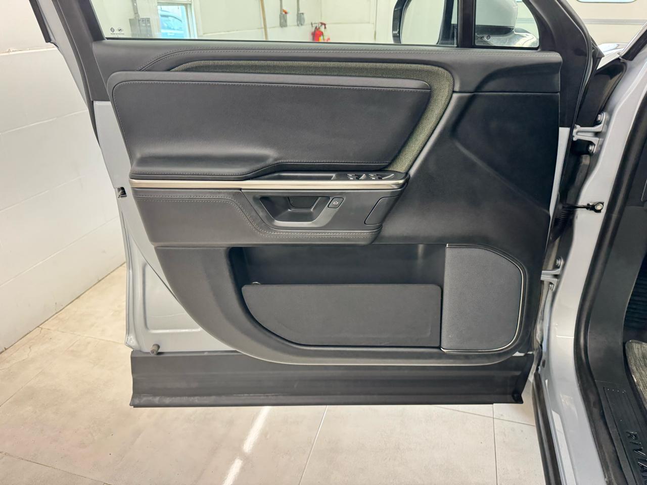 Rivian R1T Adventure Dual-Motor Max Pack 2025
