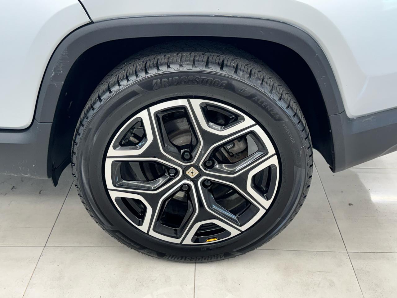 Rivian R1T Adventure Dual-Motor Max Pack 2025