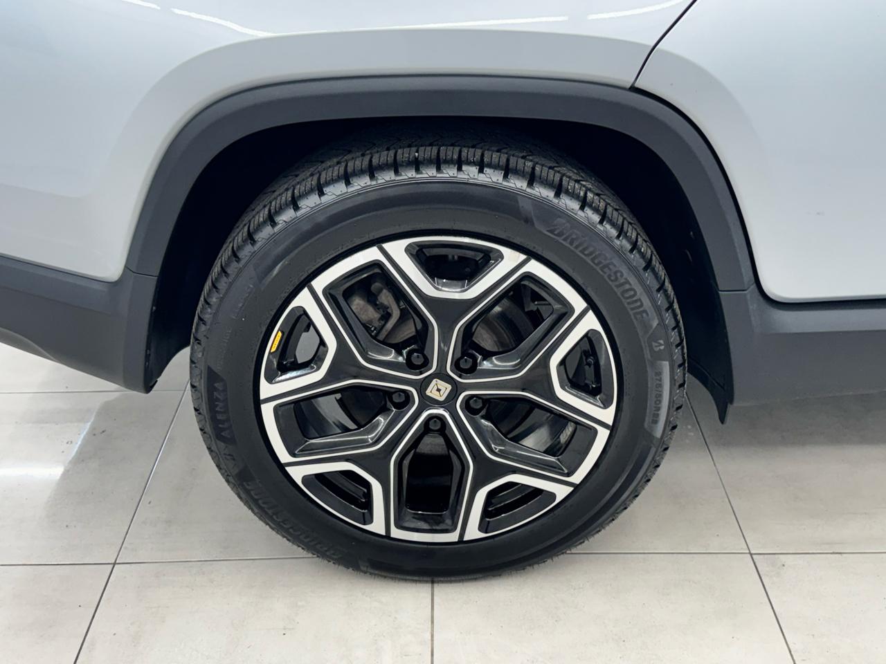 Rivian R1T Adventure Dual-Motor Max Pack 2025