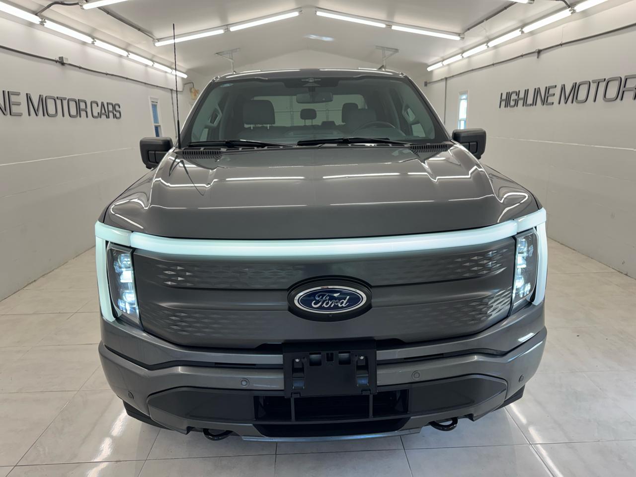 Ford F-150 Lightning Platinum 4WD SuperCrew 5.5' Box 2023
