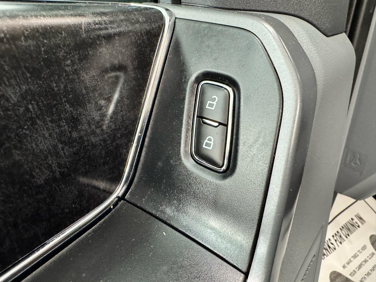 Ford F-150 Lightning Platinum 4WD SuperCrew 5.5' Box 2023