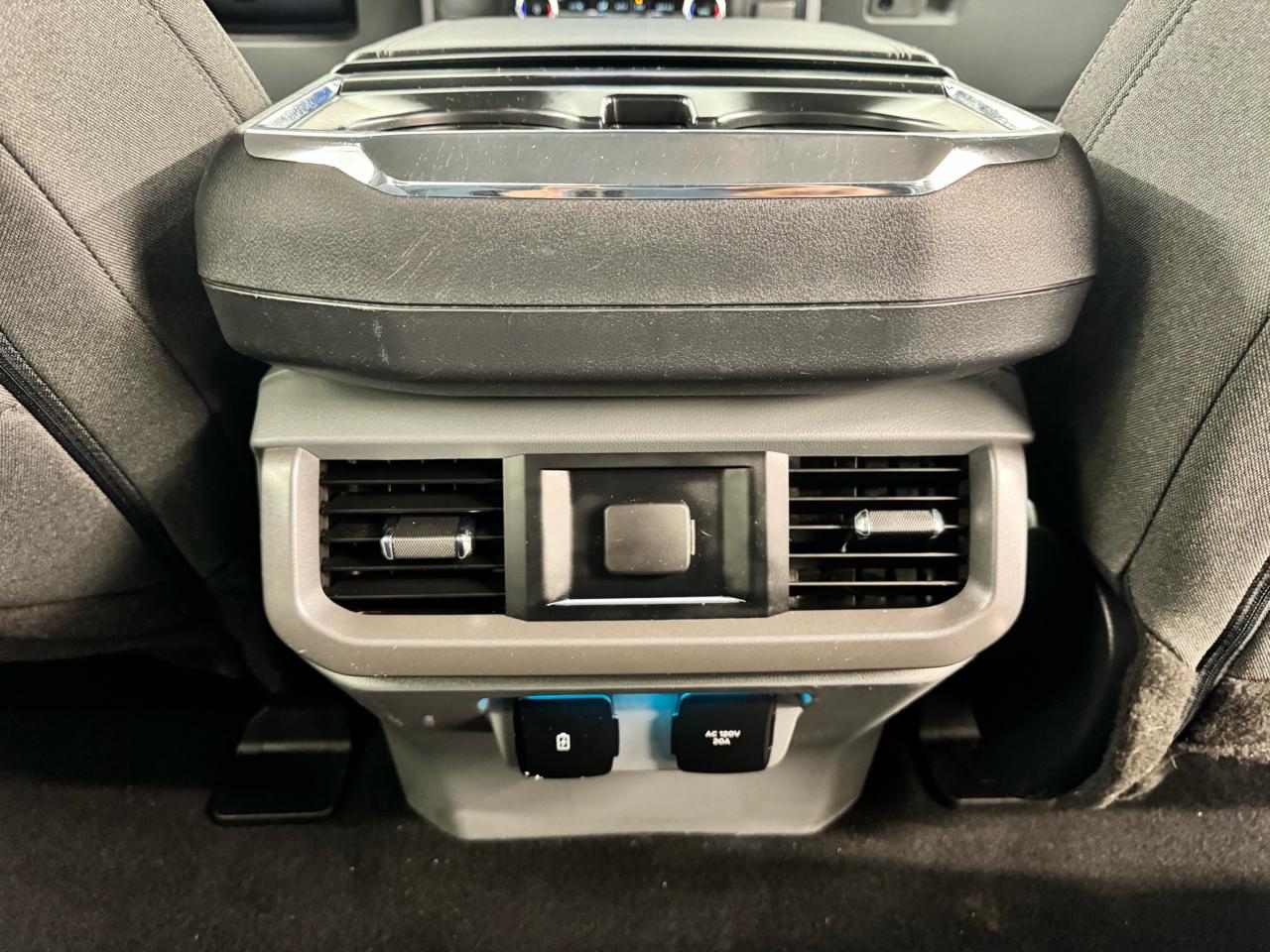 Ford F-150 Lightning Platinum 4WD SuperCrew 5.5' Box 2023