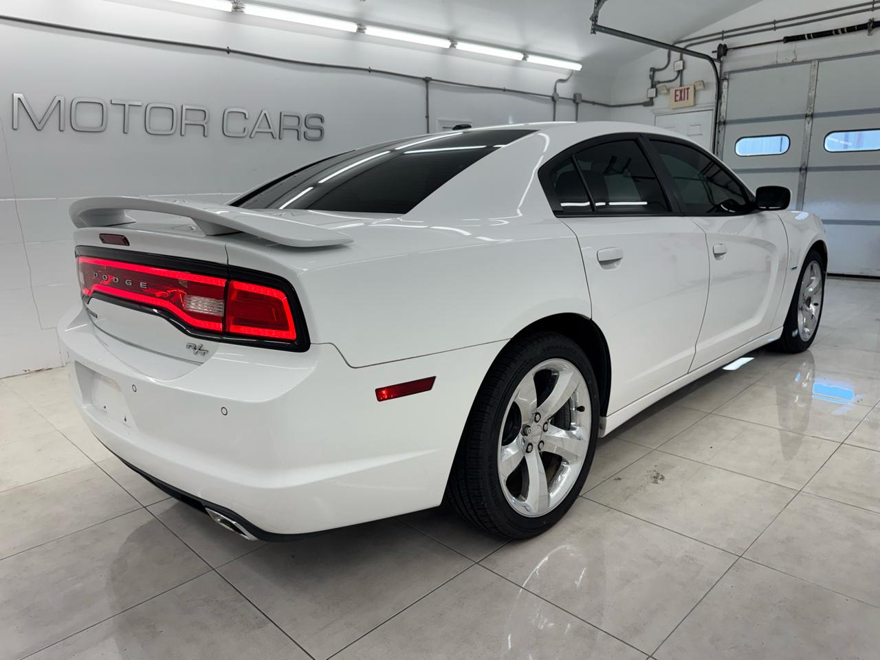 Dodge Charger 4dr Sdn RT Max RWD 2013