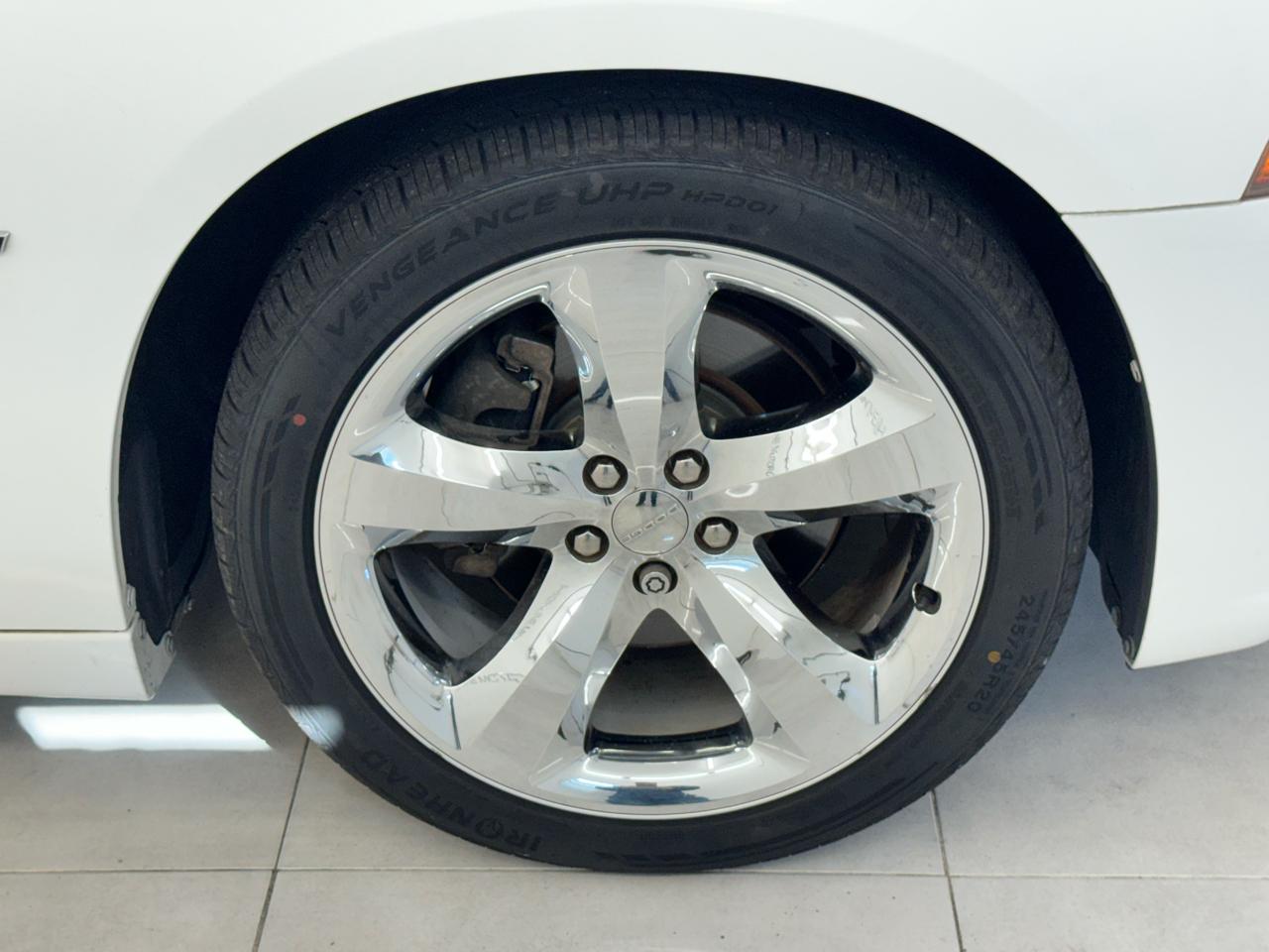 Dodge Charger 4dr Sdn RT Max RWD 2013