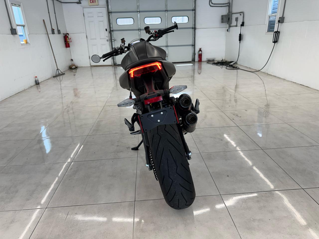 Ducati Monster  2022