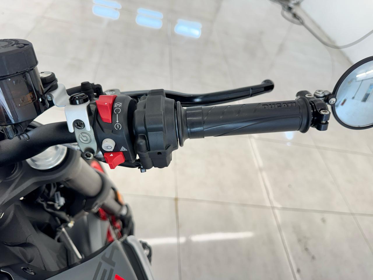 Ducati Monster  2022