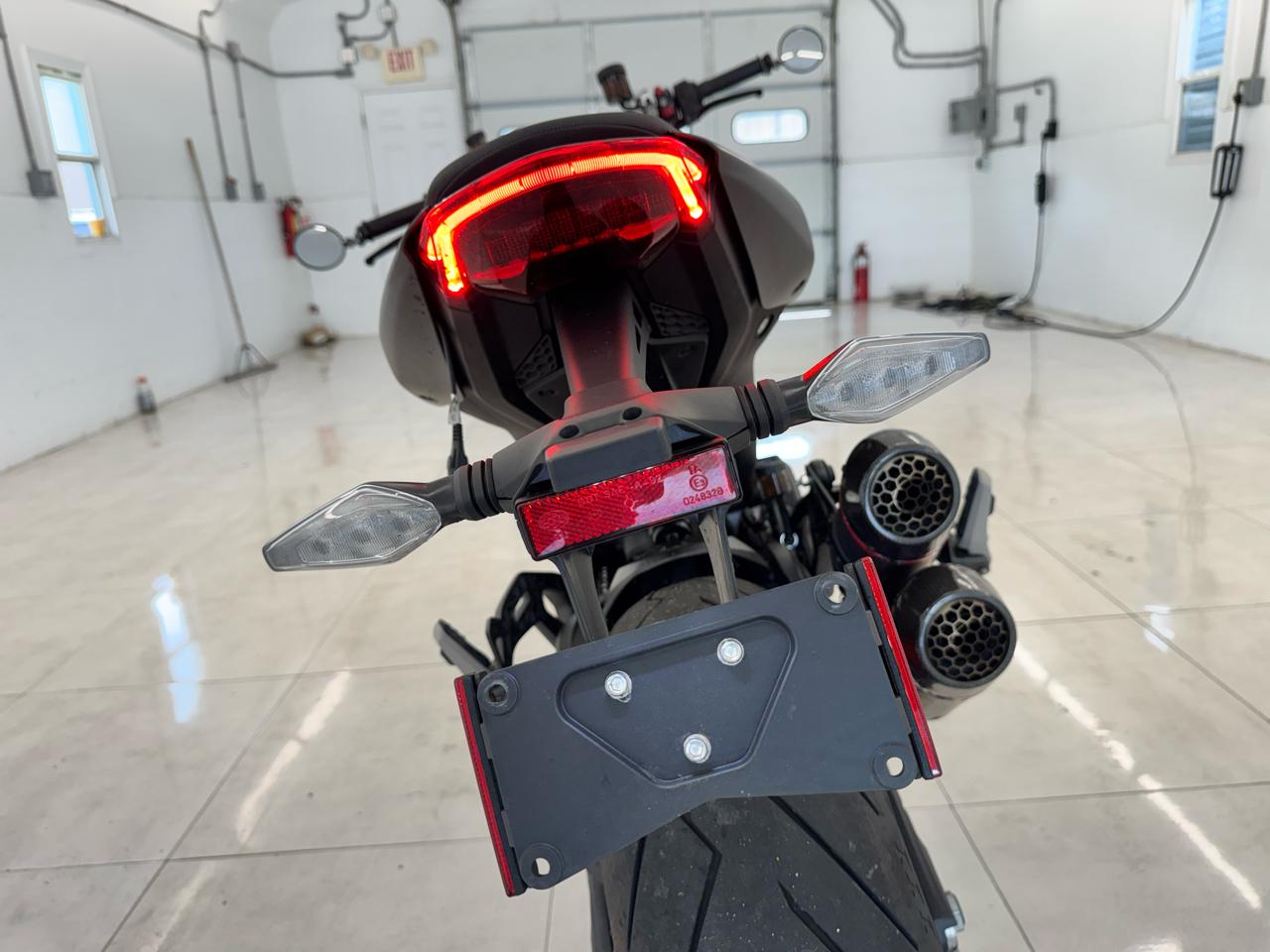 Ducati Monster  2022
