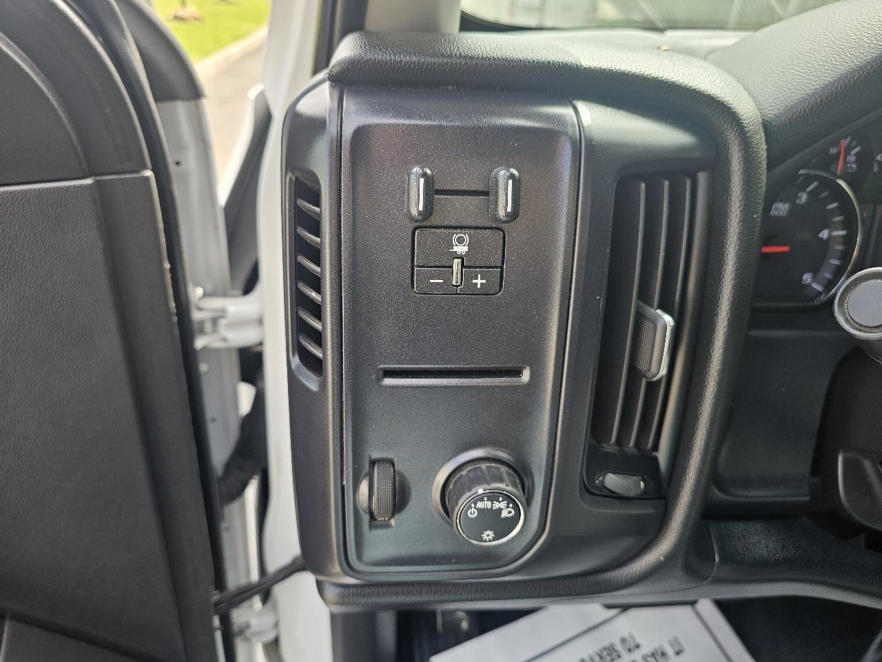 Chevrolet Silverado MD 2WD Reg Cab Work Truck 2022