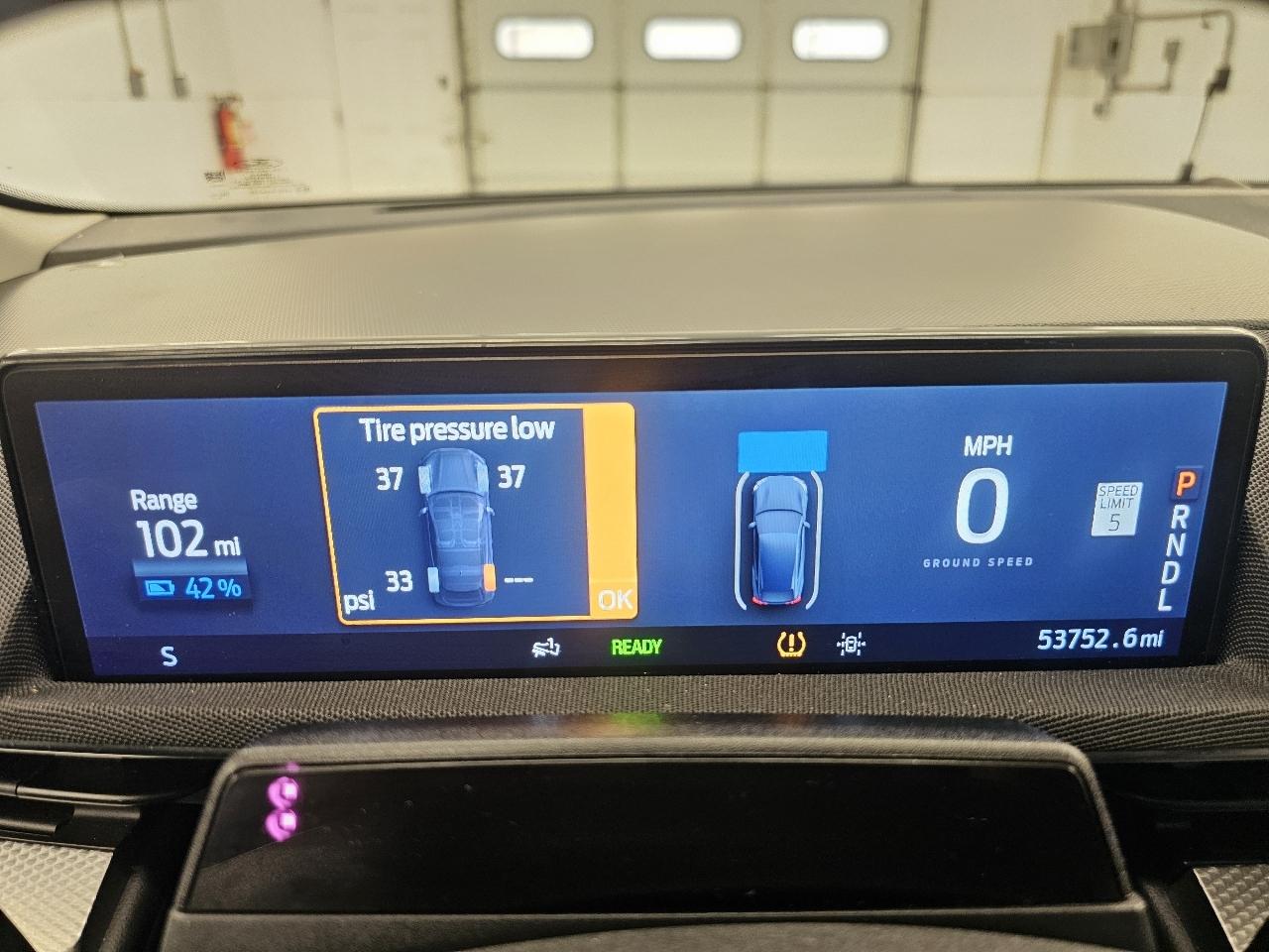 Ford Mustang Mach-E Select RWD 2023