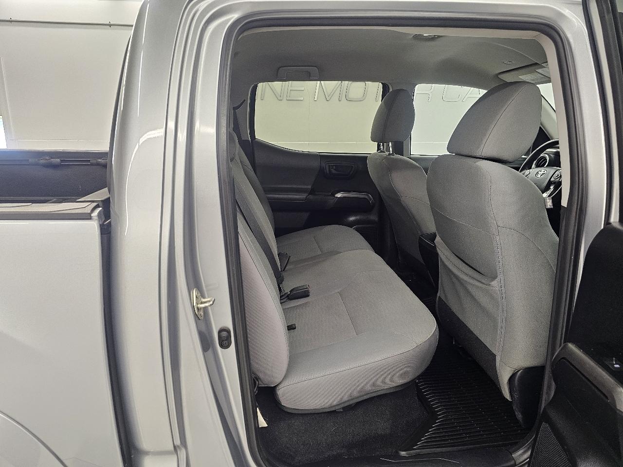 Toyota Tacoma 4WD TRD Off Road Double Cab 5' Bed V6 MT (Natl) 2019