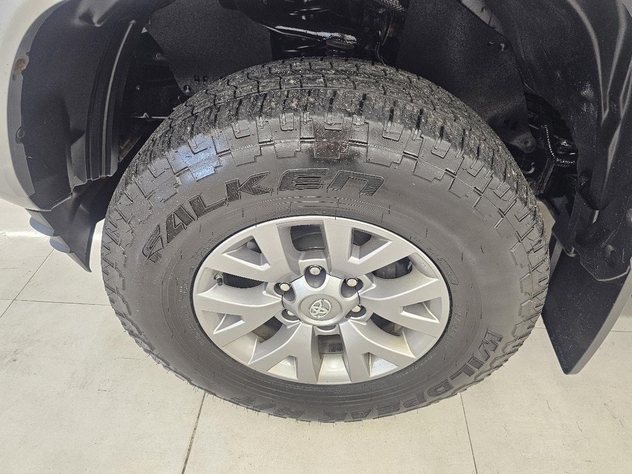 Toyota Tacoma 4WD TRD Off Road Double Cab 5' Bed V6 MT (Natl) 2019