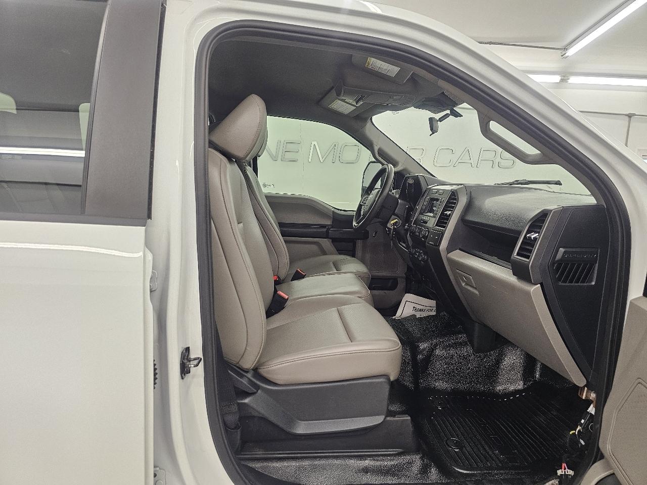 Ford Super Duty F-250 SRW Lariat 2WD Crew Cab 8' Box 2022