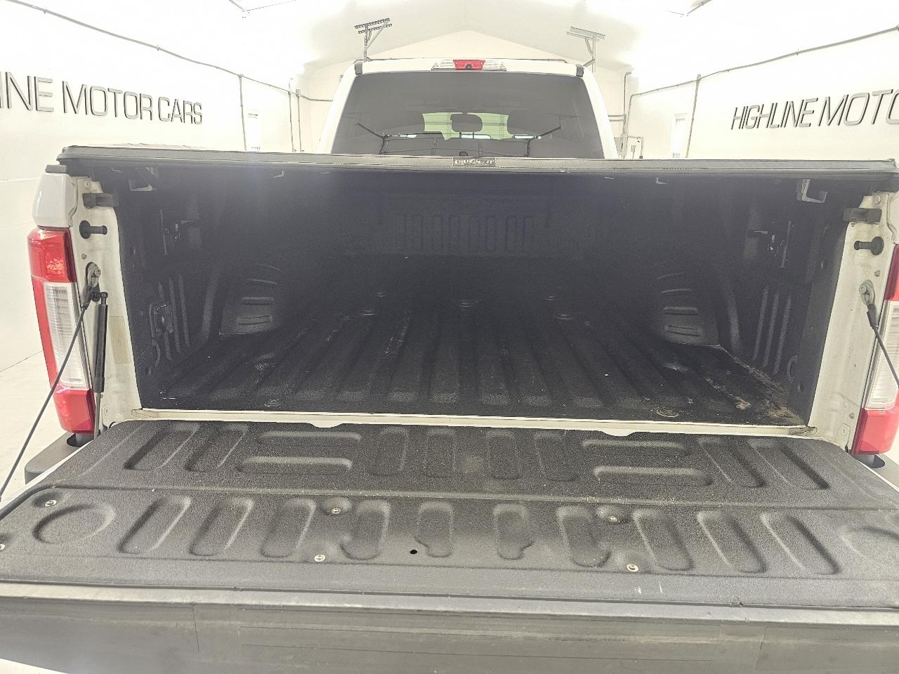Ford Super Duty F-350 SRW King Ranch 2WD Crew Cab 8' Box 2019