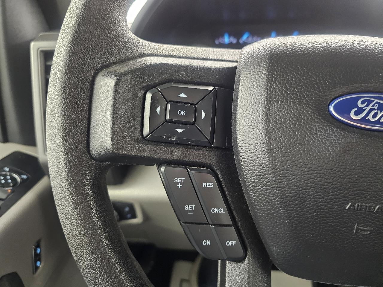 Ford Super Duty F-350 SRW King Ranch 2WD Crew Cab 8' Box 2019