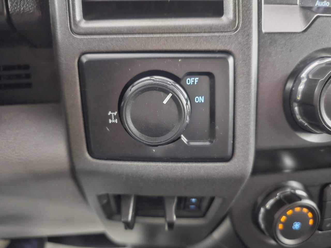 Ford Super Duty F-350 SRW King Ranch 2WD Crew Cab 8' Box 2019