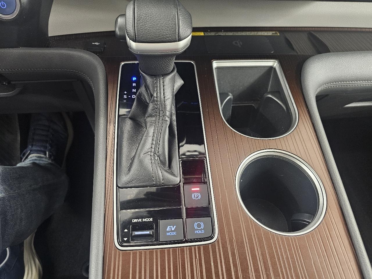 Toyota Sienna XLE AWD 7-Passenger (Natl) 2021