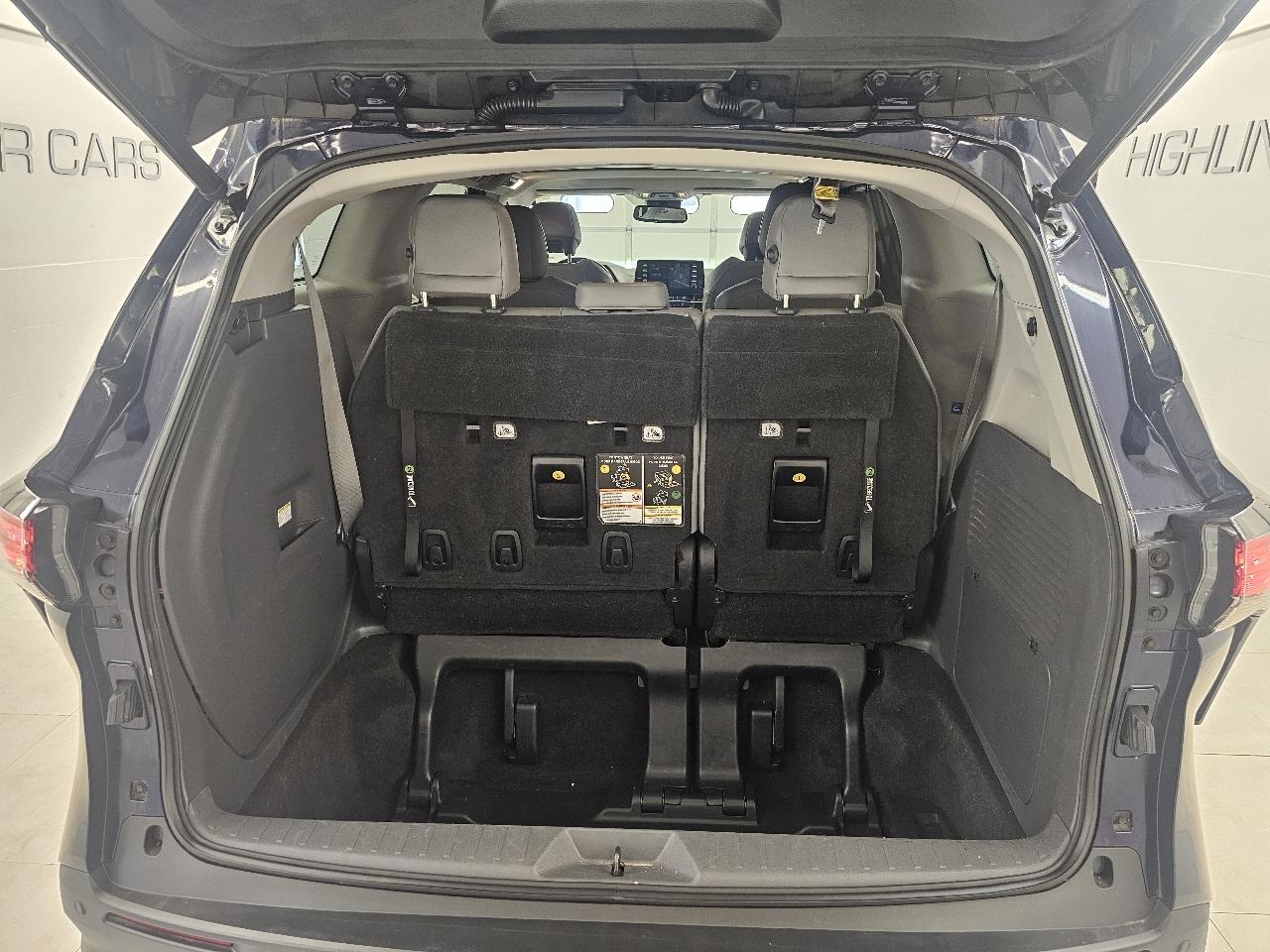 Toyota Sienna XLE AWD 7-Passenger (Natl) 2021
