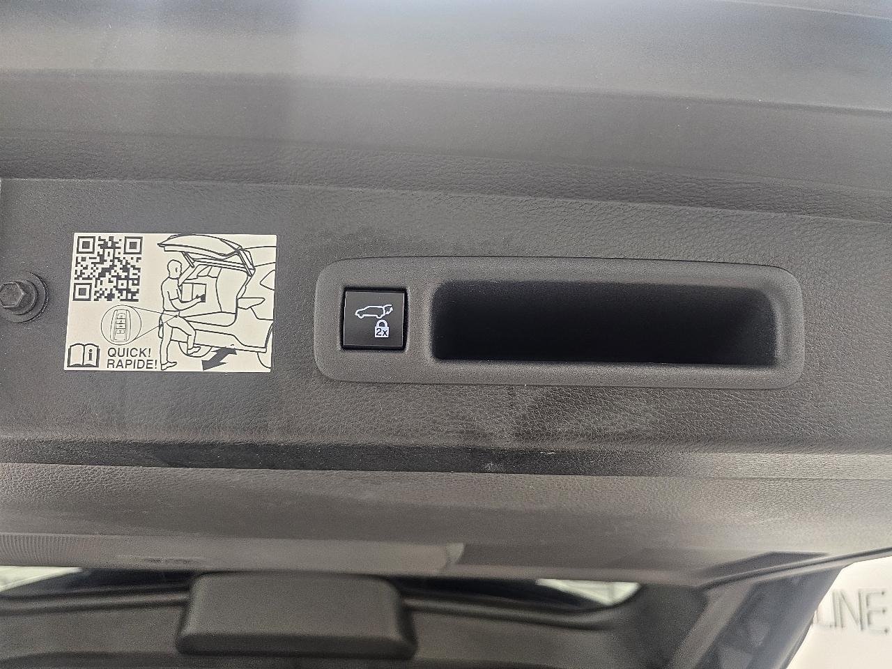 Toyota Sienna XLE AWD 7-Passenger (Natl) 2021