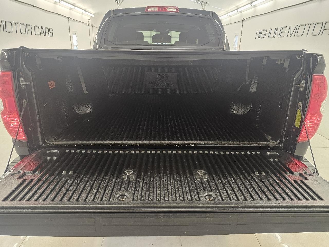 Toyota Tundra 4WD 1794 Edition CrewMax 5.5' Bed 5.7L (Natl) 2018