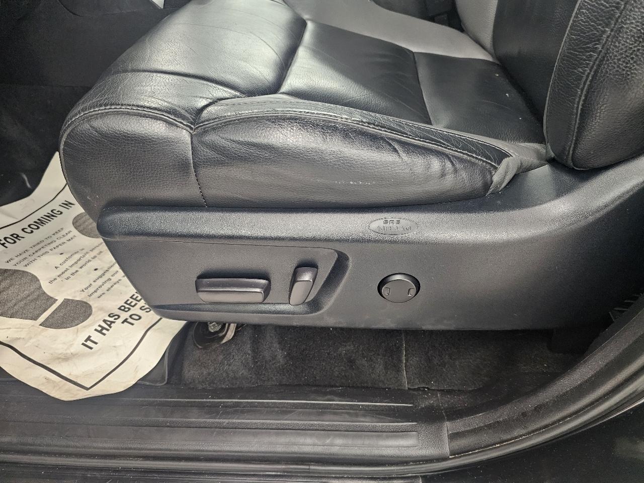 Toyota Tundra 4WD 1794 Edition CrewMax 5.5' Bed 5.7L (Natl) 2018