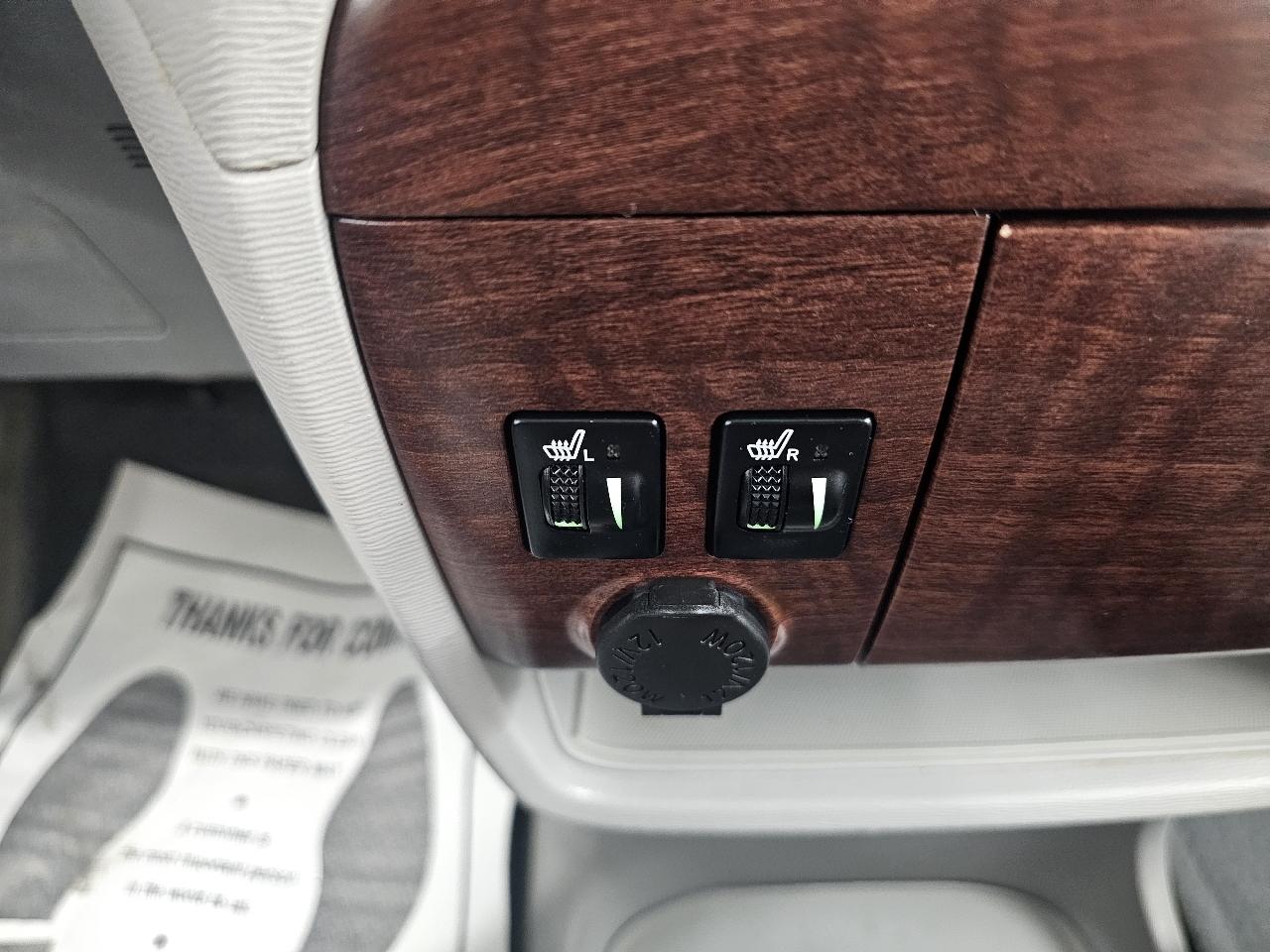 Toyota Sienna 5dr 7-Pass Van V6 Ltd AWD (Natl) 2014
