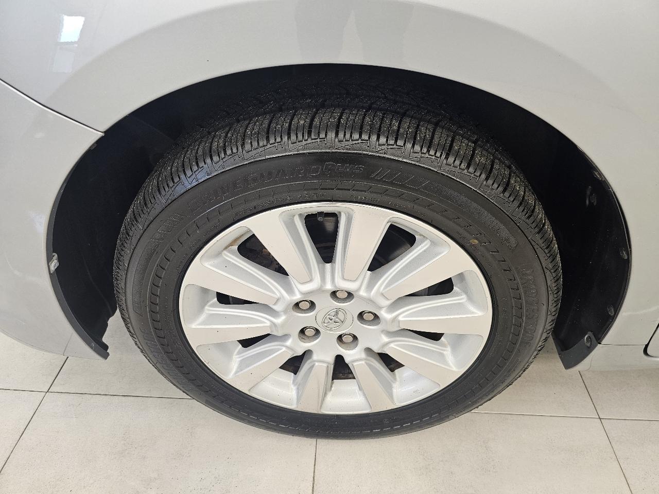Toyota Sienna 5dr 7-Pass Van V6 Ltd AWD (Natl) 2014