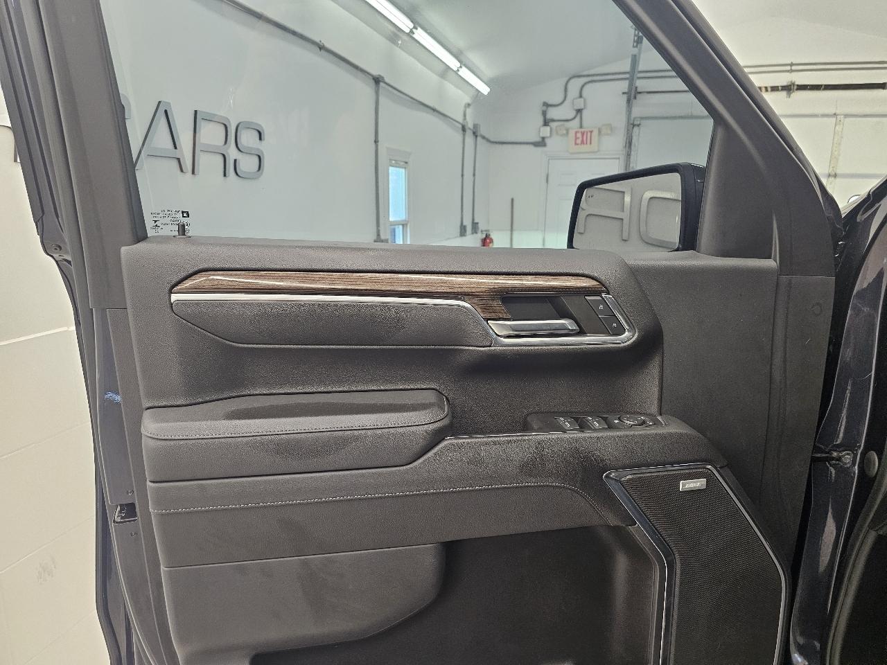 Chevrolet Silverado 1500 4WD Crew Cab 147" RST 2023