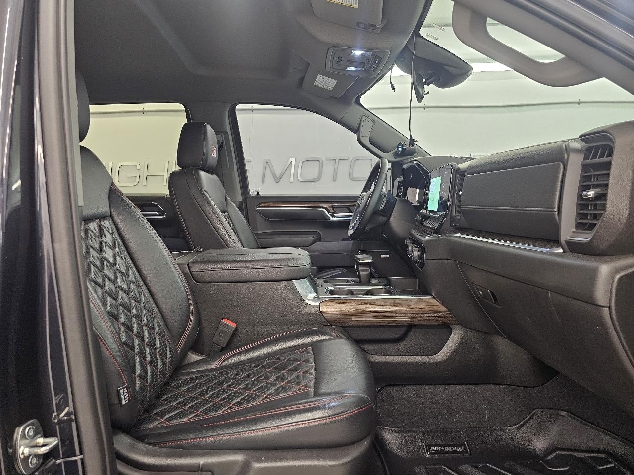 Chevrolet Silverado 1500 4WD Crew Cab 147" RST 2023