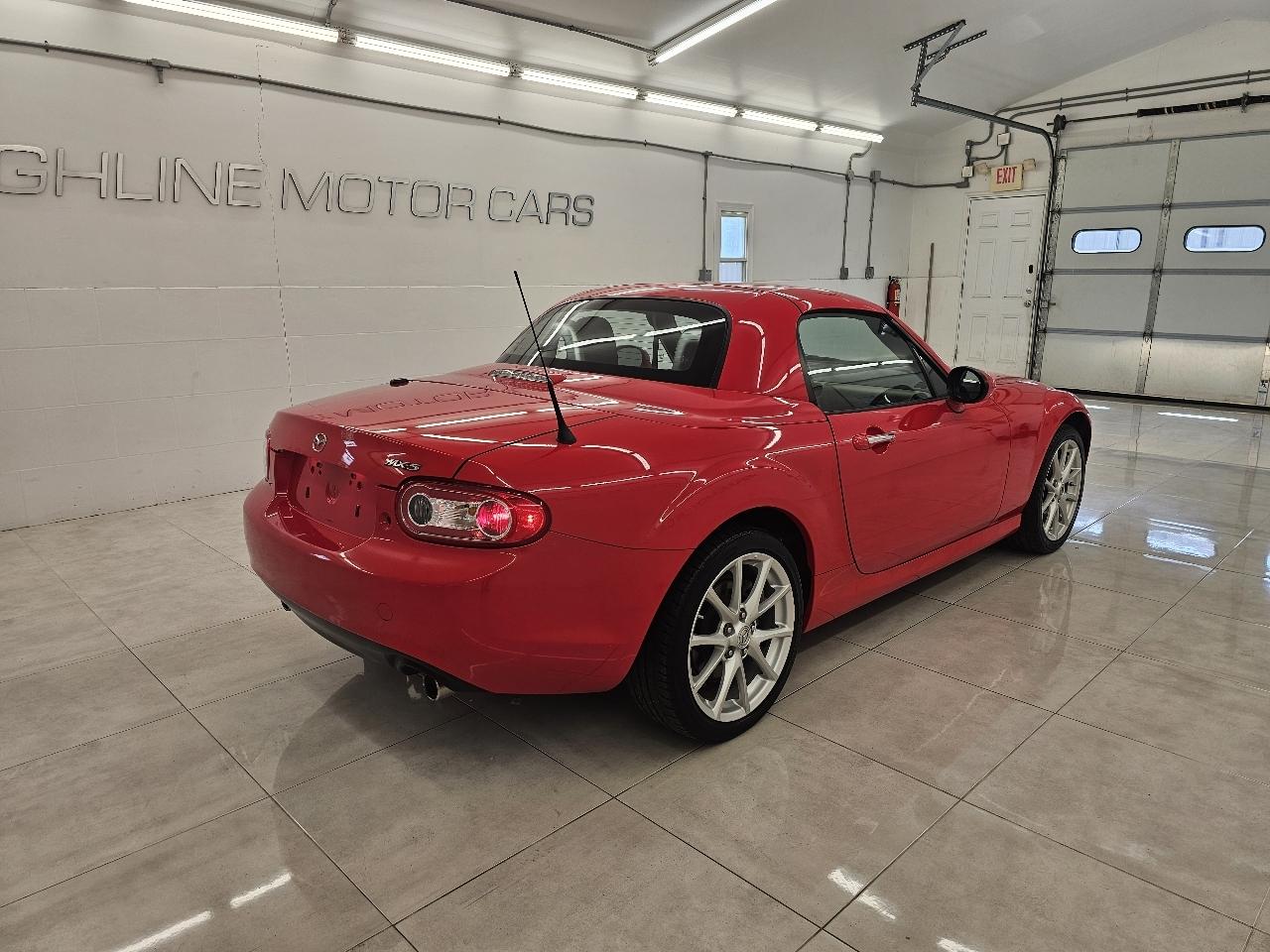 Mazda MX-5 Miata 2dr Conv Hard Top Auto Touring 2012