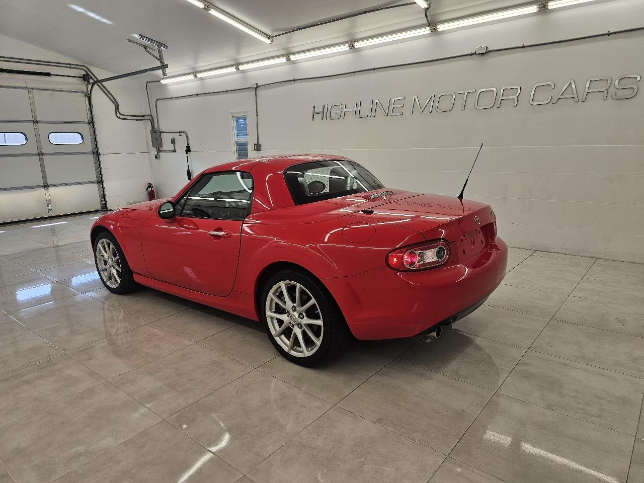 Mazda MX-5 Miata 2dr Conv Hard Top Auto Touring 2012
