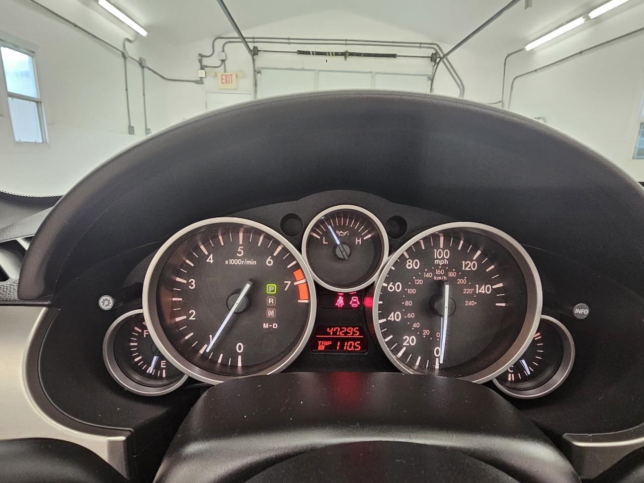 Mazda MX-5 Miata 2dr Conv Hard Top Auto Touring 2012
