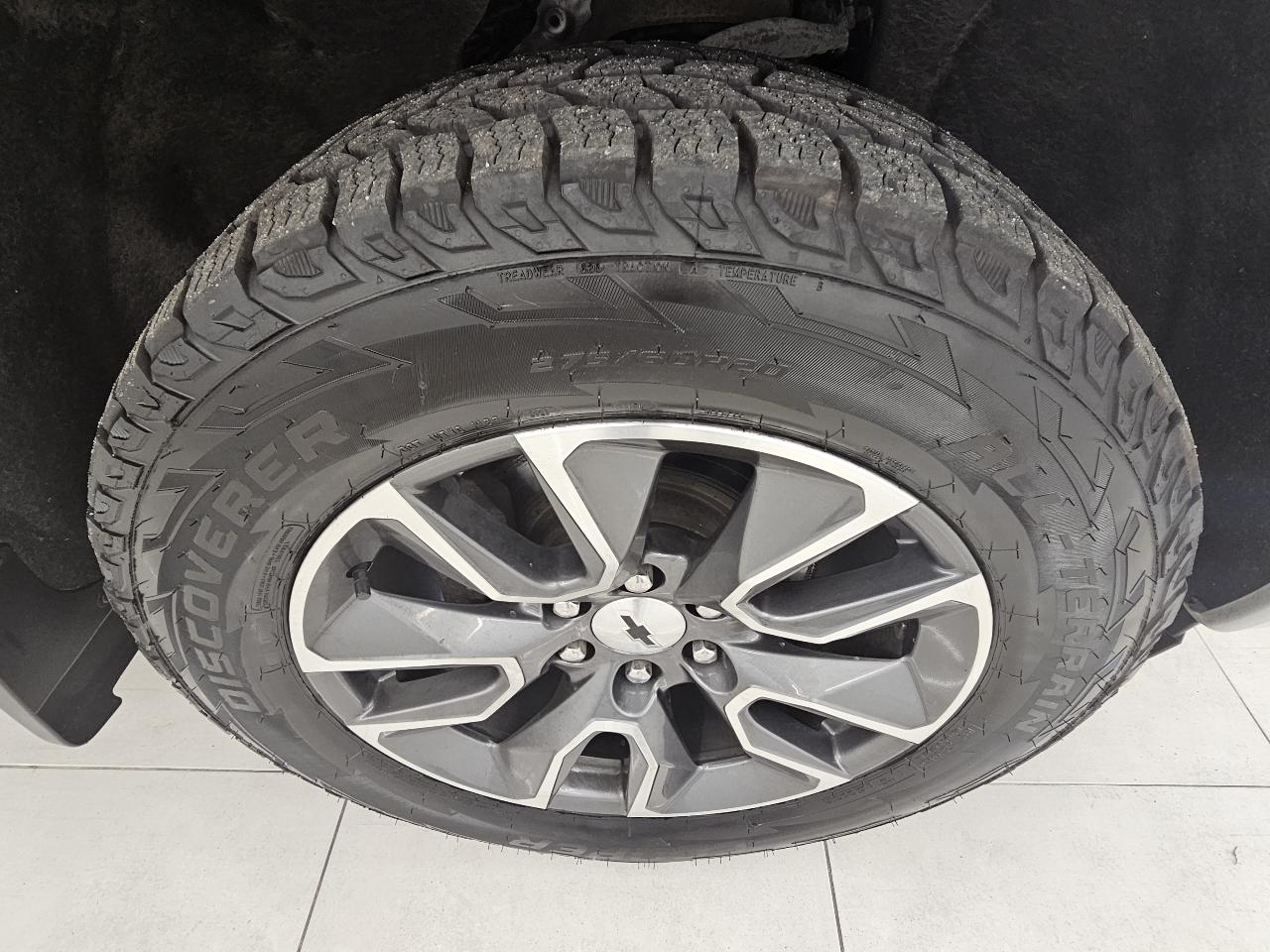 Chevrolet Silverado 1500 4WD Crew Cab 147" RST 2022