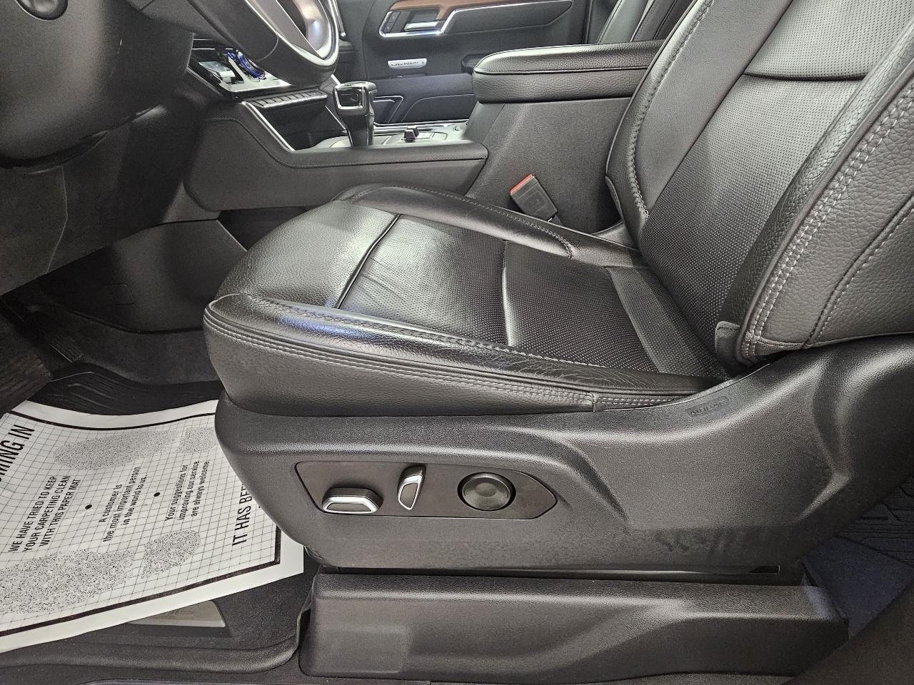 GMC Sierra 1500 4WD Crew Cab 147" Denali 2023