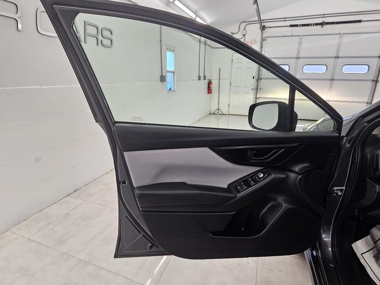 Subaru Crosstrek Premium Manual 2021
