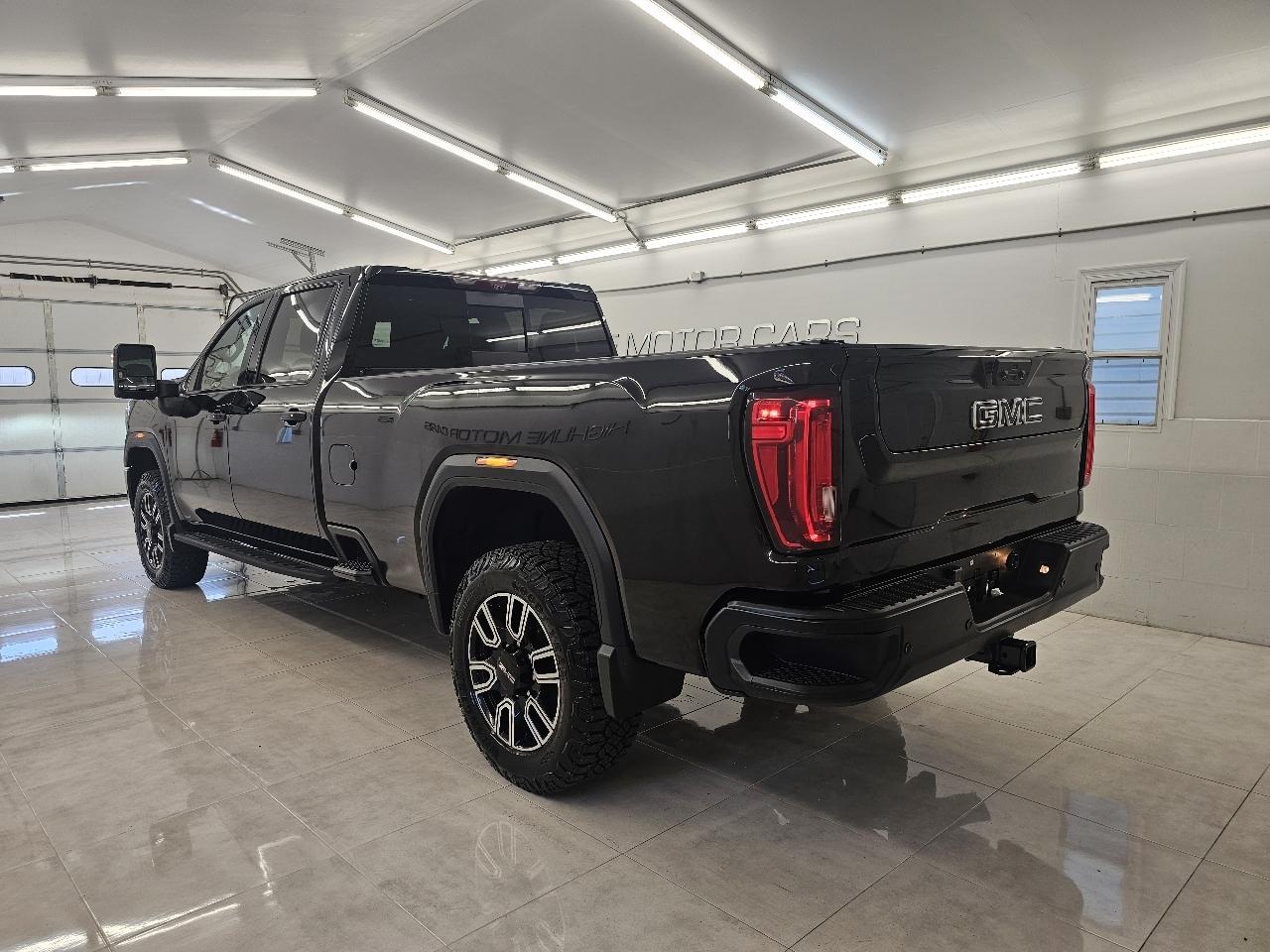GMC Sierra 3500HD 4WD Crew Cab 172" AT4 2021
