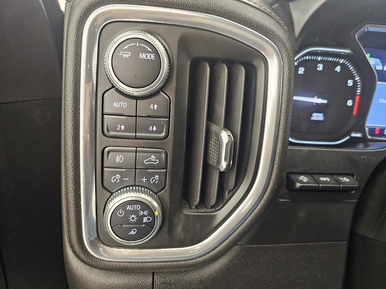 GMC Sierra 3500HD 4WD Crew Cab 172" AT4 2021